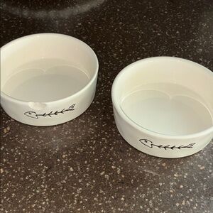 White Ceramic Pet Bowls with Fishbone Design🐾🐾